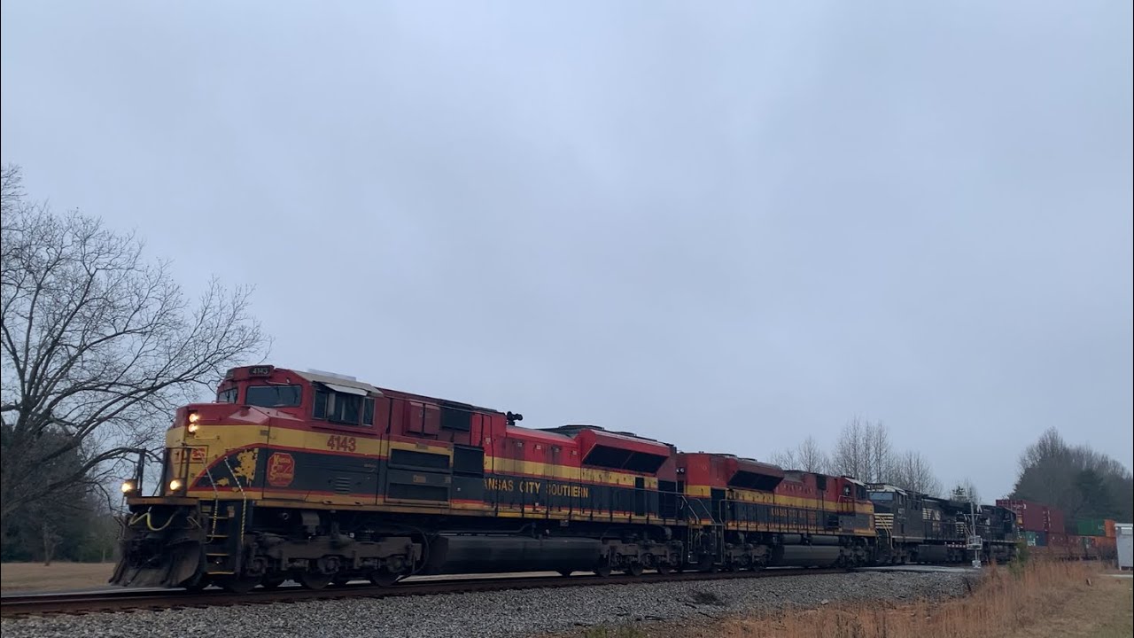 Foreign Power Returns!!! KCS 4143 & KCSM 4070 Lead 243 on the W-Line with a Friendly Crew!!