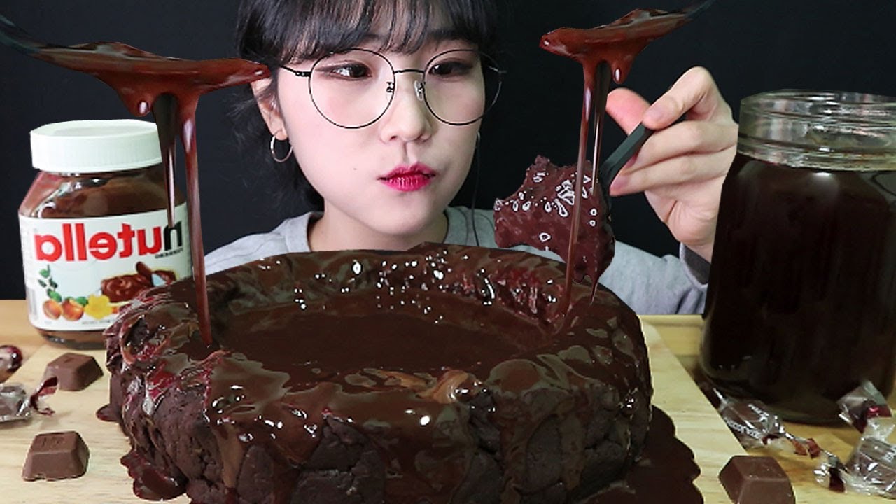 ASMR Nutella Brownie MUKBANG CHOCOLATE PARTY 누텔라 초콜릿 폭포 퐁당 브라우니 먹방 DESSERT MUKBANG ブラウニー チョコケーキ