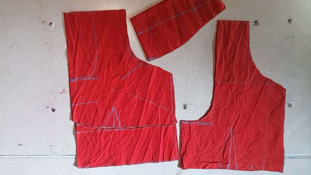 Mar4 Tucks blouse cutting करने का सहीतरीका / perfect 4 Tucks blouse cutting/Belt blouse cutting