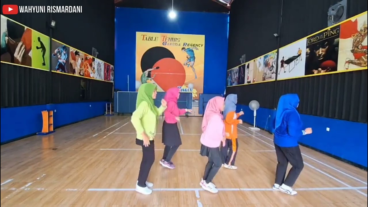 Bukalah Kacamatamu Line Dance // Choreo : Adelaine Ade //Demo : Garuda Rewwin Regency LD