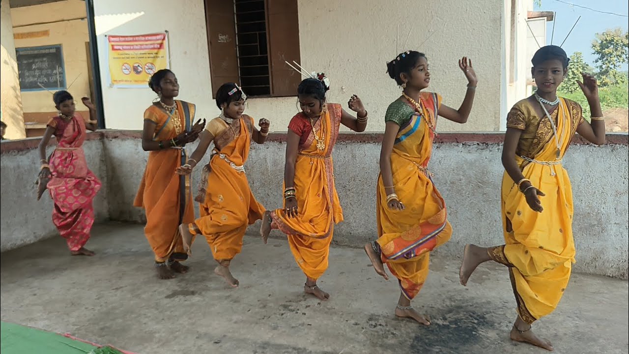 Adivasi Tribal Dance Performance | आदिवासी डान्स | बिरसा मुंडा जयंती | शाळेतील सांस्कृतिक कार्यक्रम