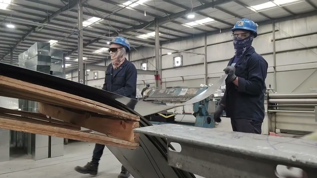 Performing plate rolling machine for spiral duct