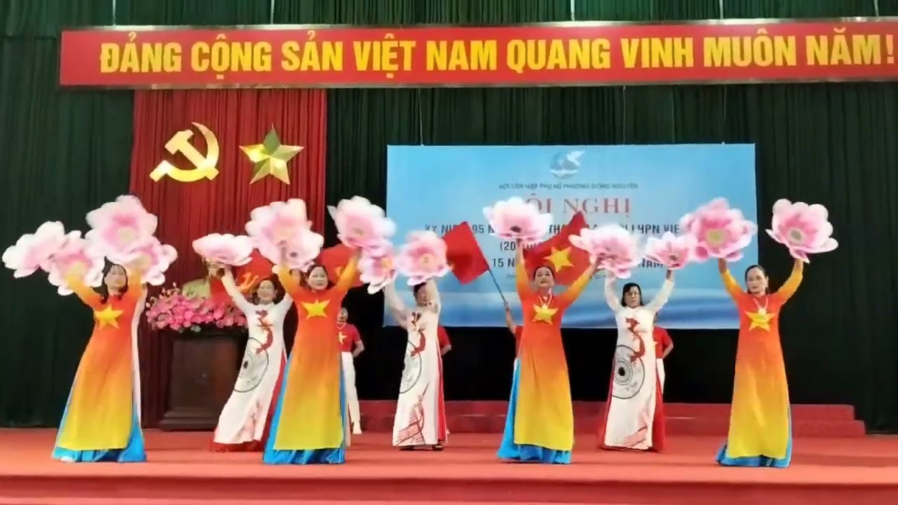 Liên khúc chào mừng Đảng cộng sản Việt Nam , việt nam ơi mùa Xuân đến rồi  - khu phố Vĩnh kiều