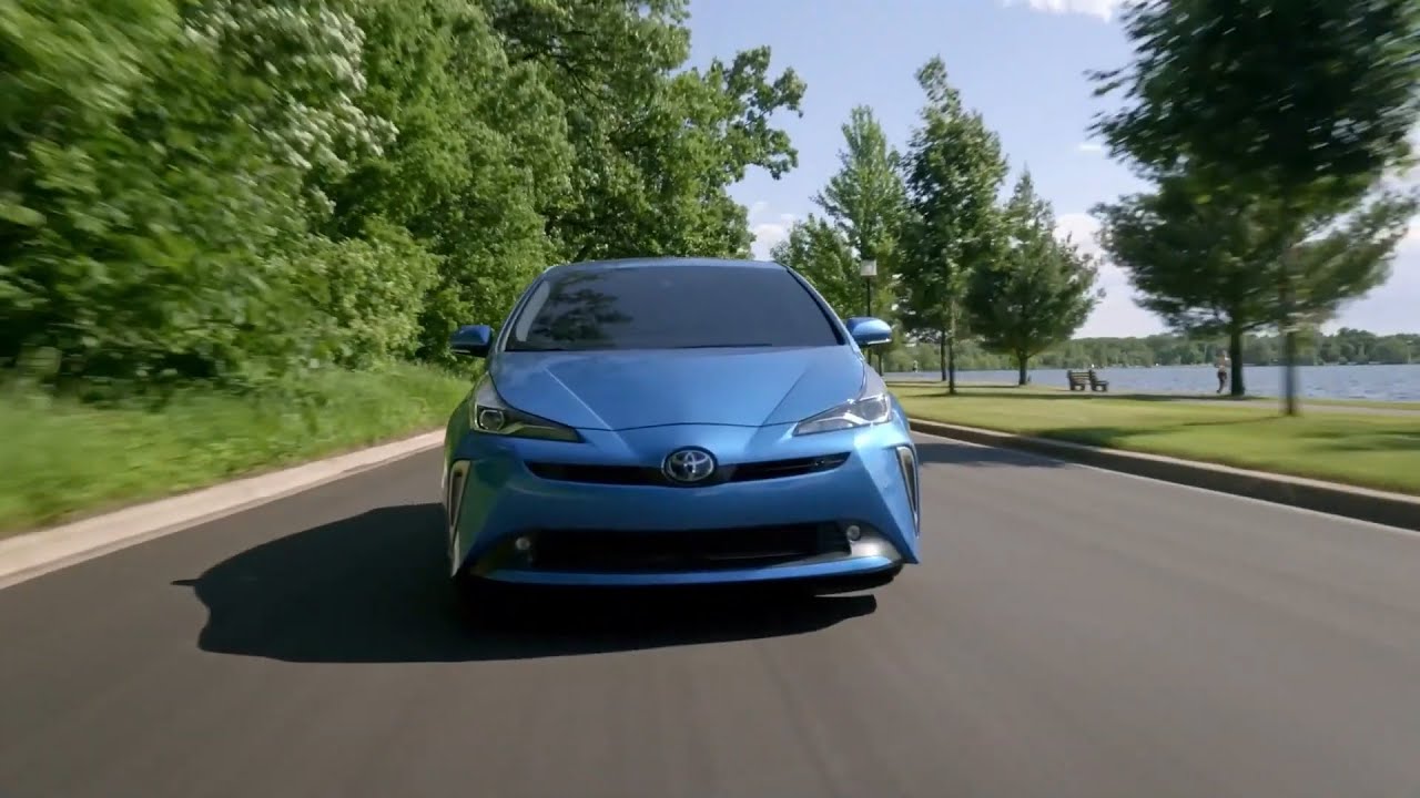Новые подробности обновлённого Toyota Prius 2022 года