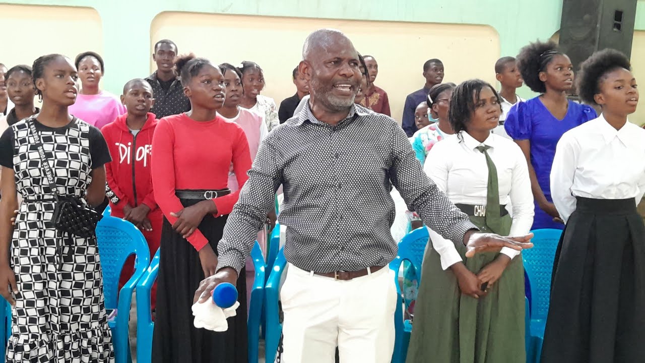 🚨🎧 Hino: Descendre C'est Monter📍Coral de Tabernáculo de Luanda📍Domingo, aos 01 de Outubro de 2023
