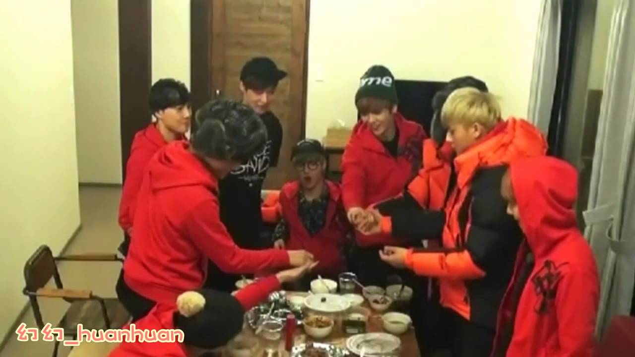 [Hunhan] EXO's Showtime Compilation