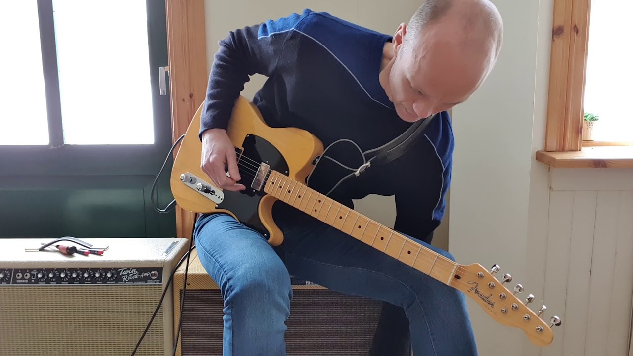 Seymour Duncan '53 Tapped Tele bridge pickup in a Fender '52 Hot Rod Telecaster