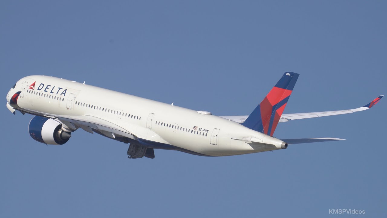 Asia Bound Runway 22 Delta Departures from KMSP - DL121 and DL171 - N412DX | N504DN