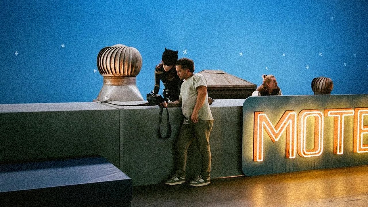 Ariana Grande - the boy is mine (behind the scenes)