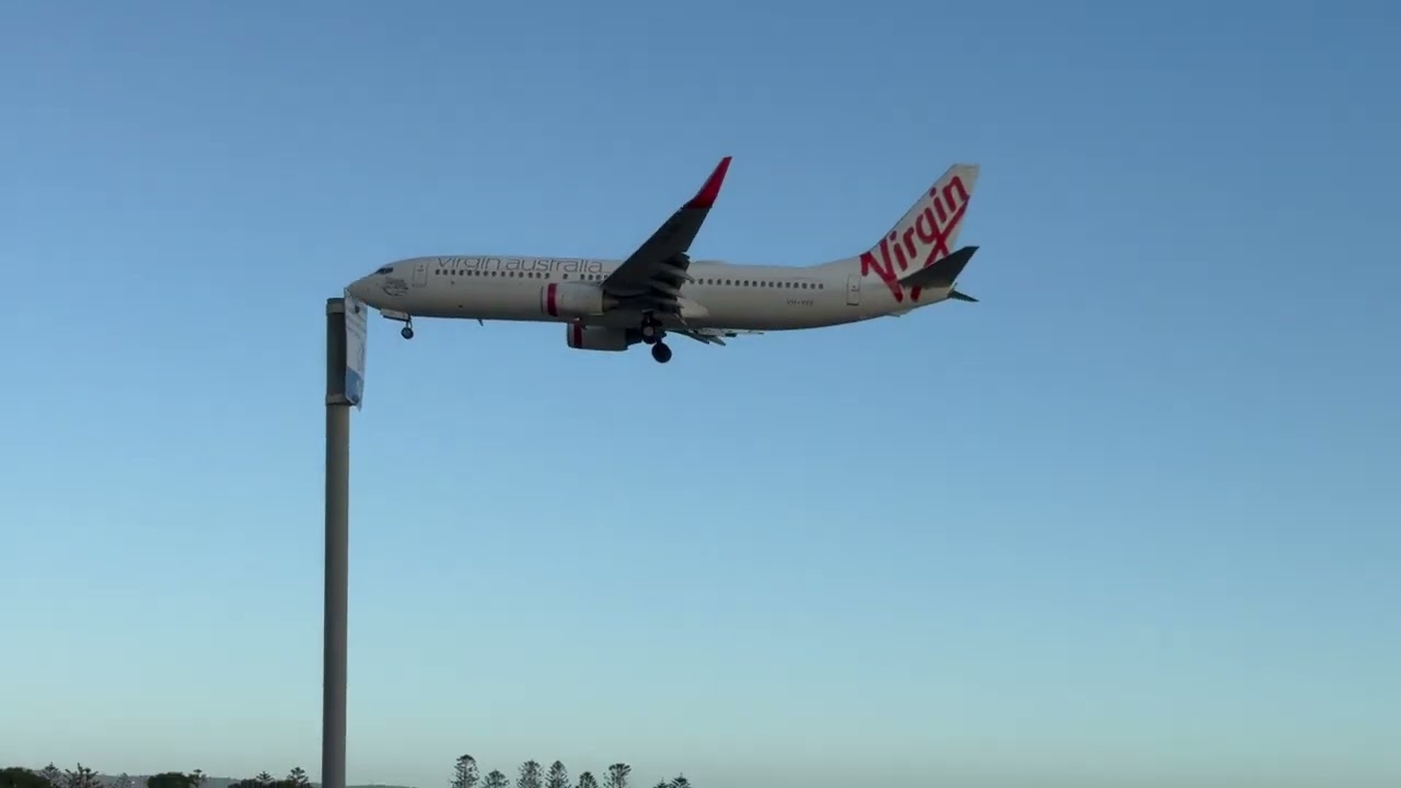 Adelaide Airport & West Beach Skate Park 23 February 2026   United 787 9 N26966