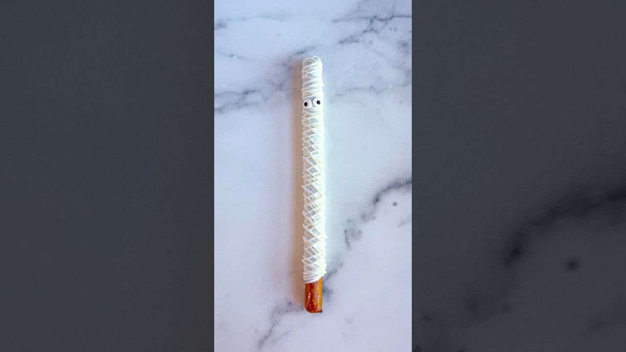 Easy Mummy Pretzel Rod! 
