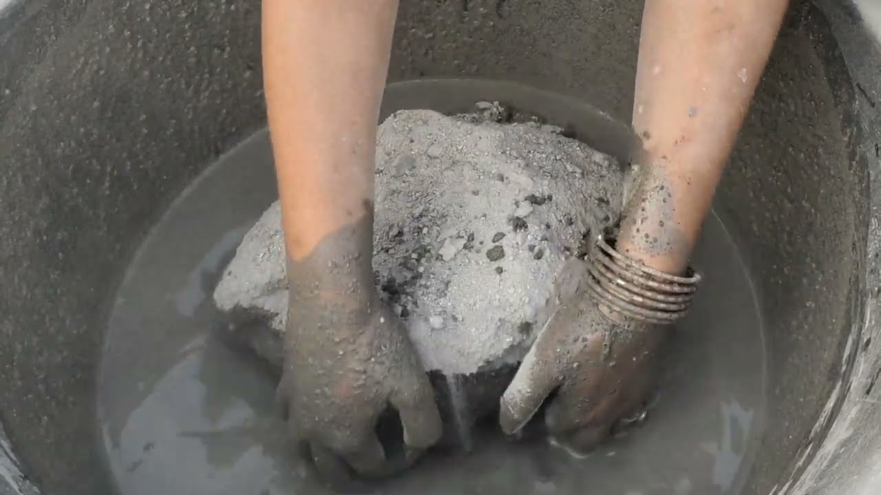 Asmr - crispy sand cement crumbling in water 💦💦