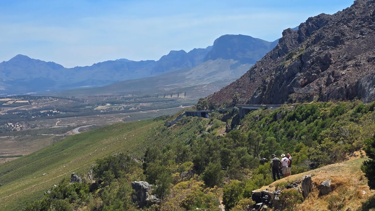 Sir Lowry's Pass - Paragliding Base 2