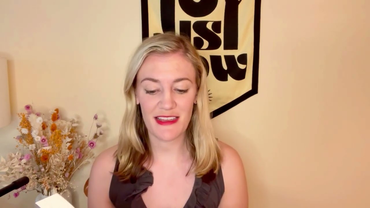 Lizzy Pace narrates her audiobook HOW TO WIN THE BACHELOR