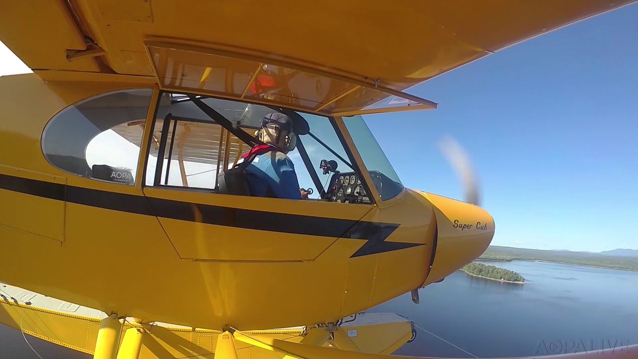 Seaplane Fly-off: Super Cub vs. Aeroprakt A22