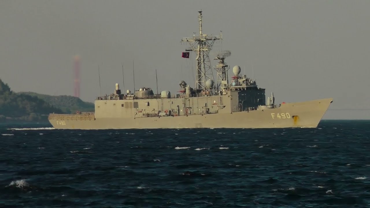 TCG Gaziantep F490 ve HMCS Charlottetown FFH339 Çanakkale Boğazı'nda (29/07/2024)#türkiye#warships