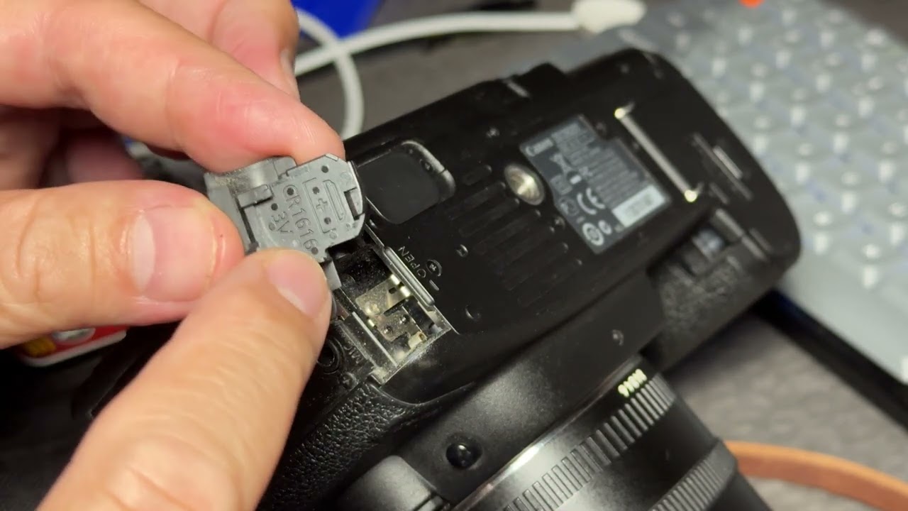 Внутренний аккумулятор Canon 5D Mark II