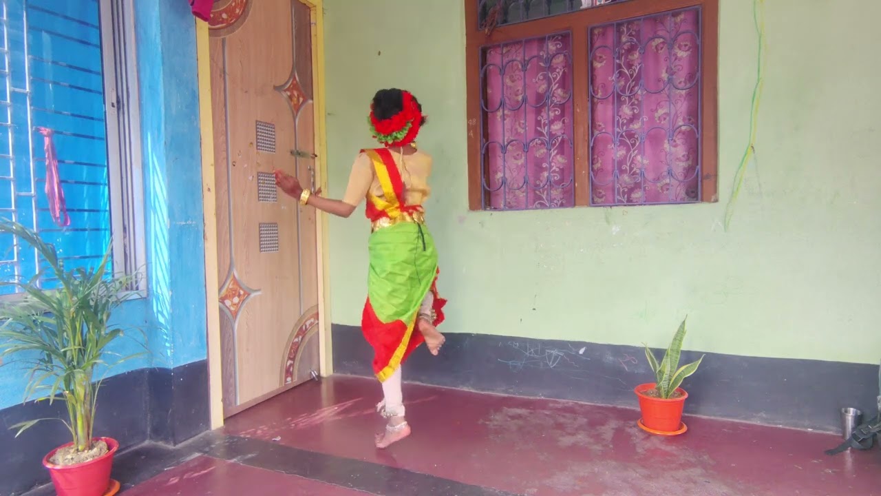 কে তুমি তন্দ্রাহরিণী (Dance cover by Pratyusha)