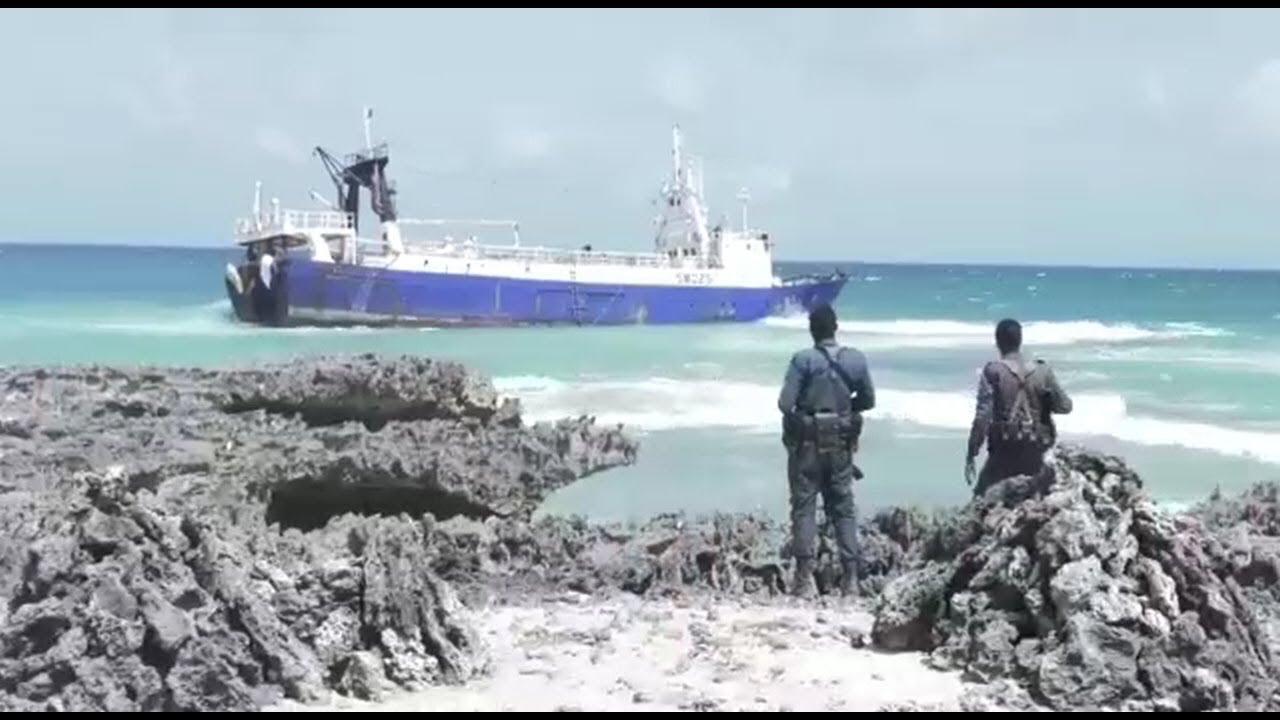 Markab ku so caariyay Xeebta Ceel macaan ee Duleedka Muqdisho