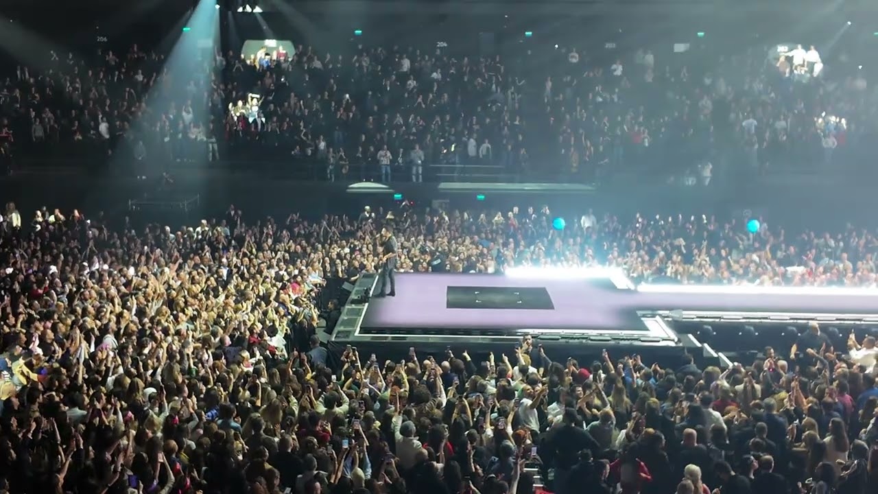 Tarkan 2026 Volkswagen Arena ( Sen Başkasın )
