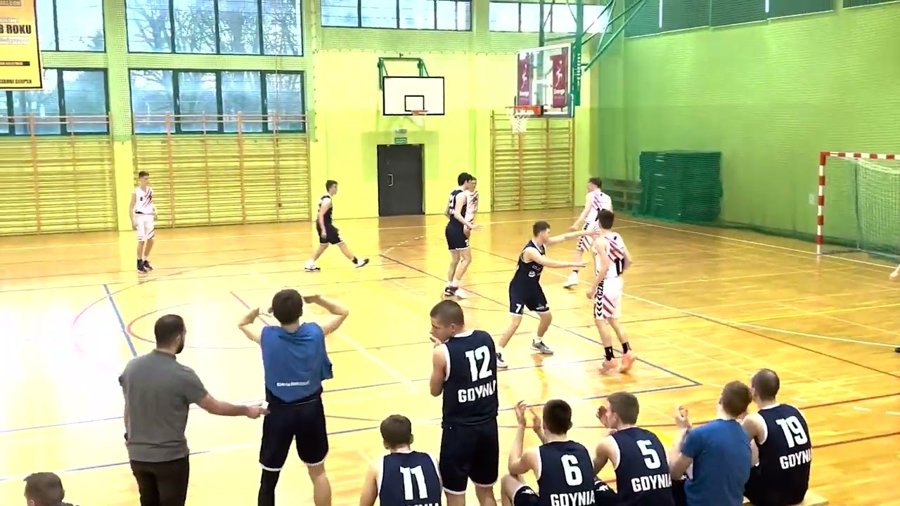 Antoni Siewruk 2005 (204 cm) Gdyńska Akademia Koszykówki Asseco Gdynia Debiut Baraże U17 Marzec 2022