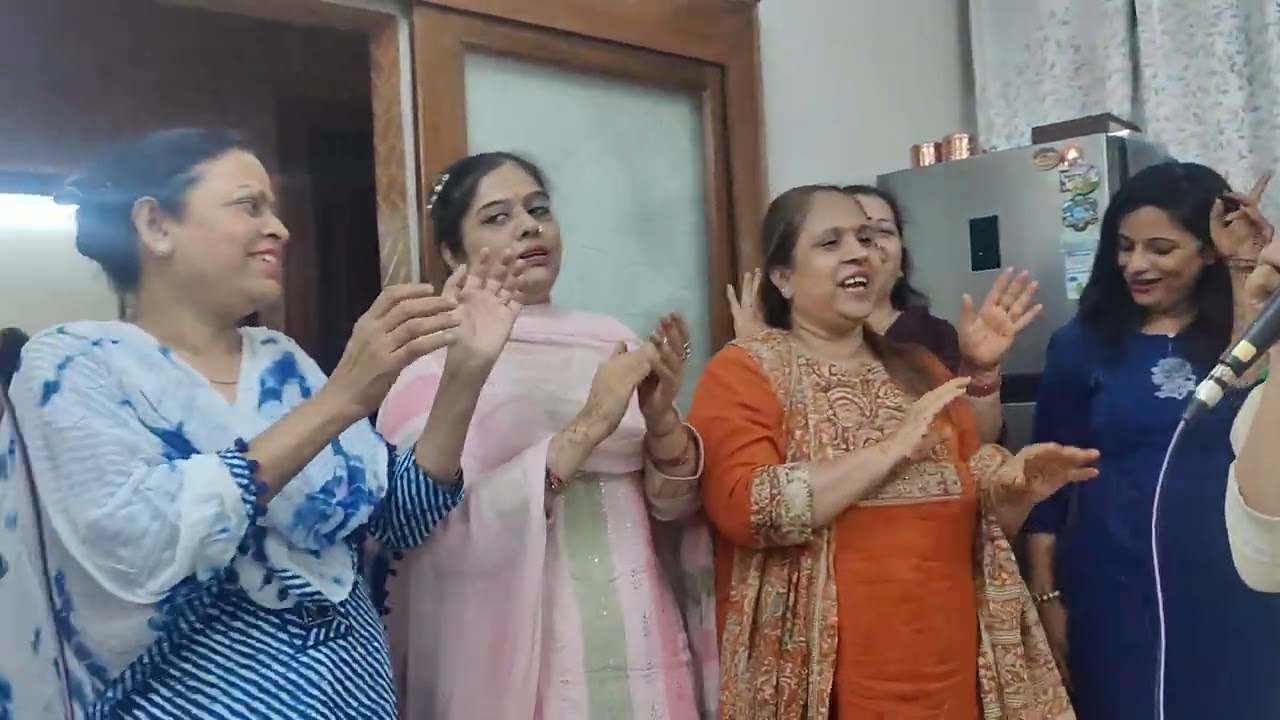 Angna mai dholki baje 🙏🥰💃💯