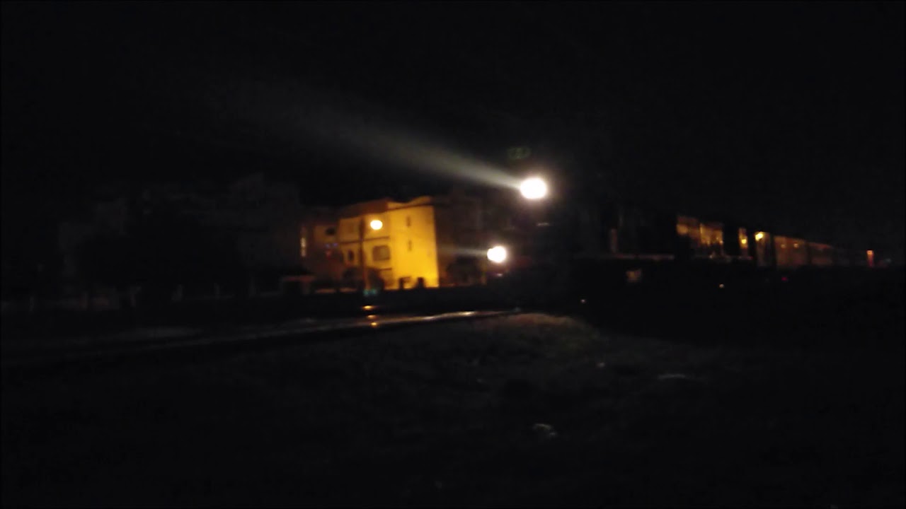 Rescue Operation By Night (GE U10B - EMD GT18B)