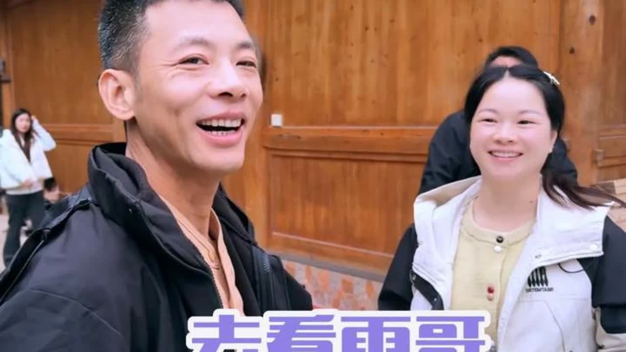 雨哥参加荒野求生比赛，因腰伤退赛了好可惜，秋子一行去看望他 #三农 #农村 #我的乡村生活 #雨锅 #朋友
