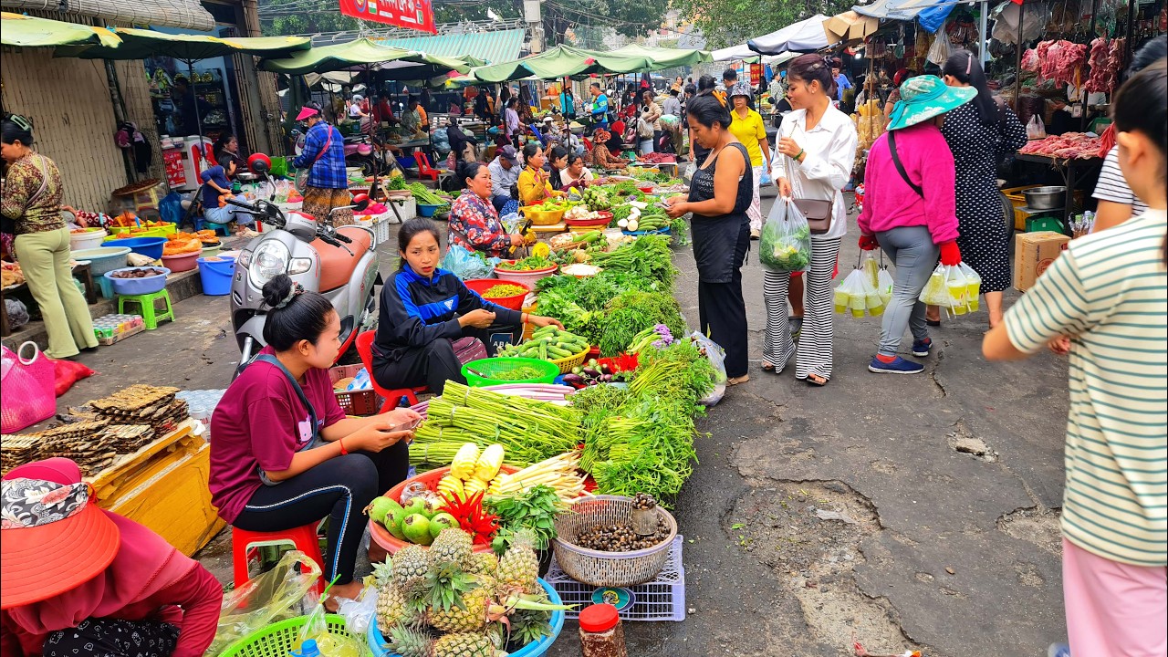 Inside Cambodia’s Hidden Food Network That Feeds Thousands