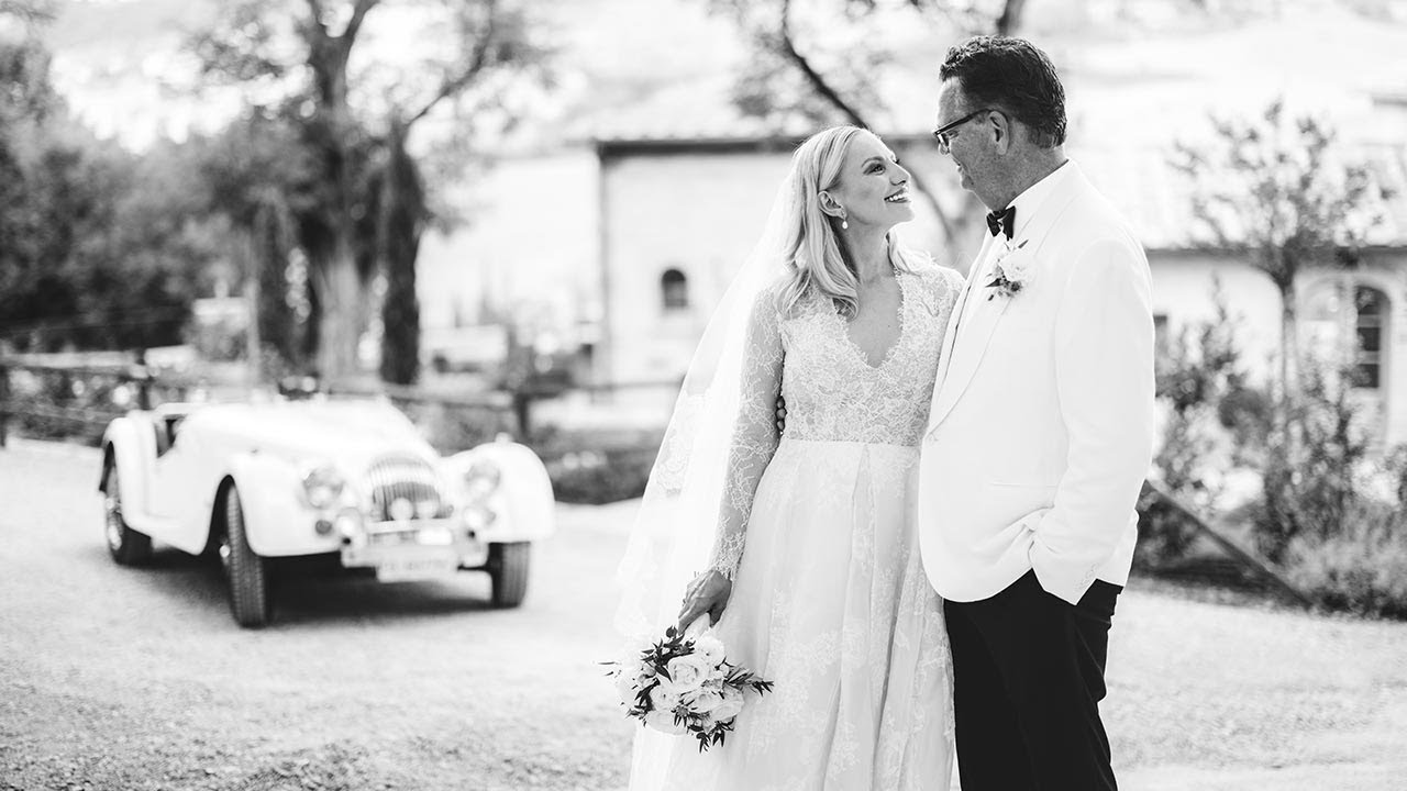 Elegant elopement in Tuscany at Borgo Pignano