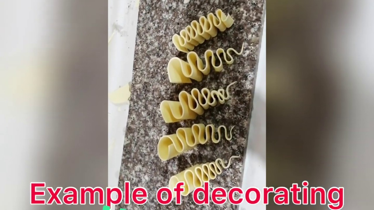 كيفية تذويب الشوكولاته بصورة صحيحة مع مثال على ذلك عمل ورد. how to melt chocolate and make some rose