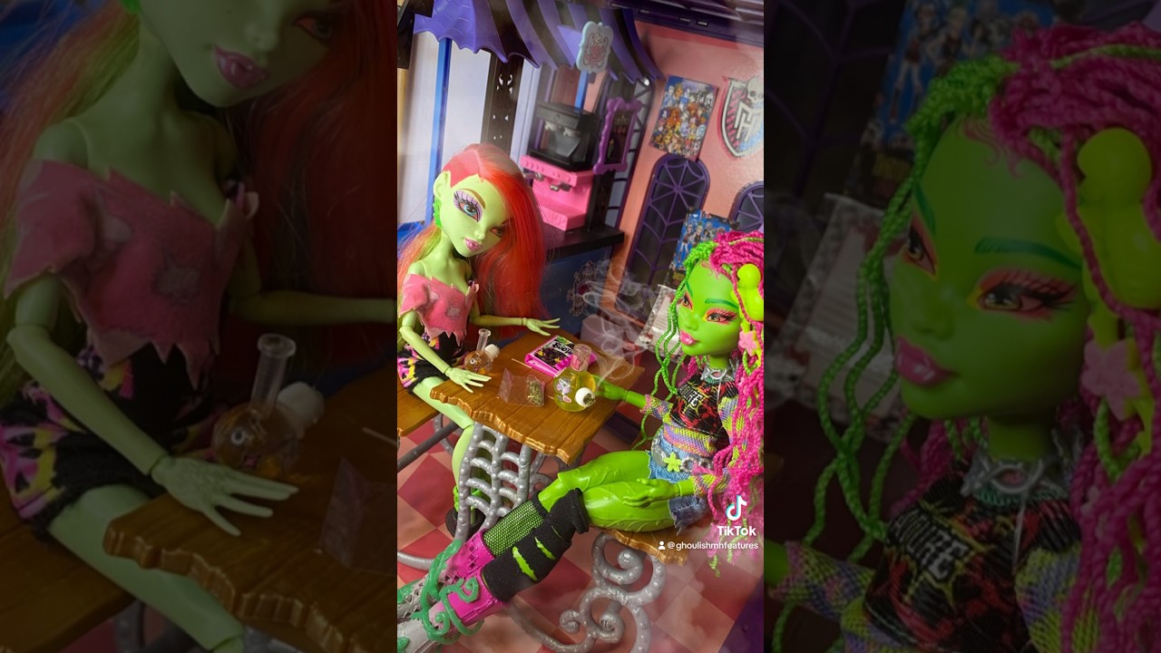 When Venus met Venus #monsterhigh #dolltok #monsterhighdoll #dollskit #doll #familyguy