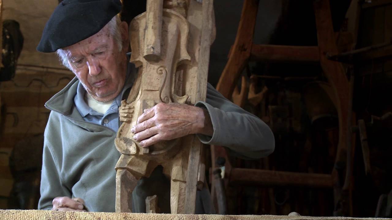 Esculpiendo la historia . Joxe Ulibarrena. (Documental completo)