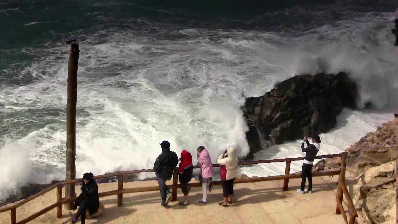 Great Waves in Ajuy -Fuerteventura-by Andy Orłowski