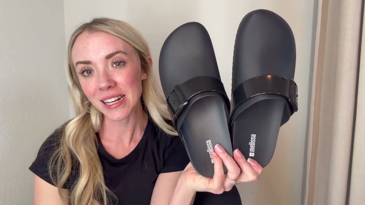 Super chic and comfy black clogs #ad by Melissa