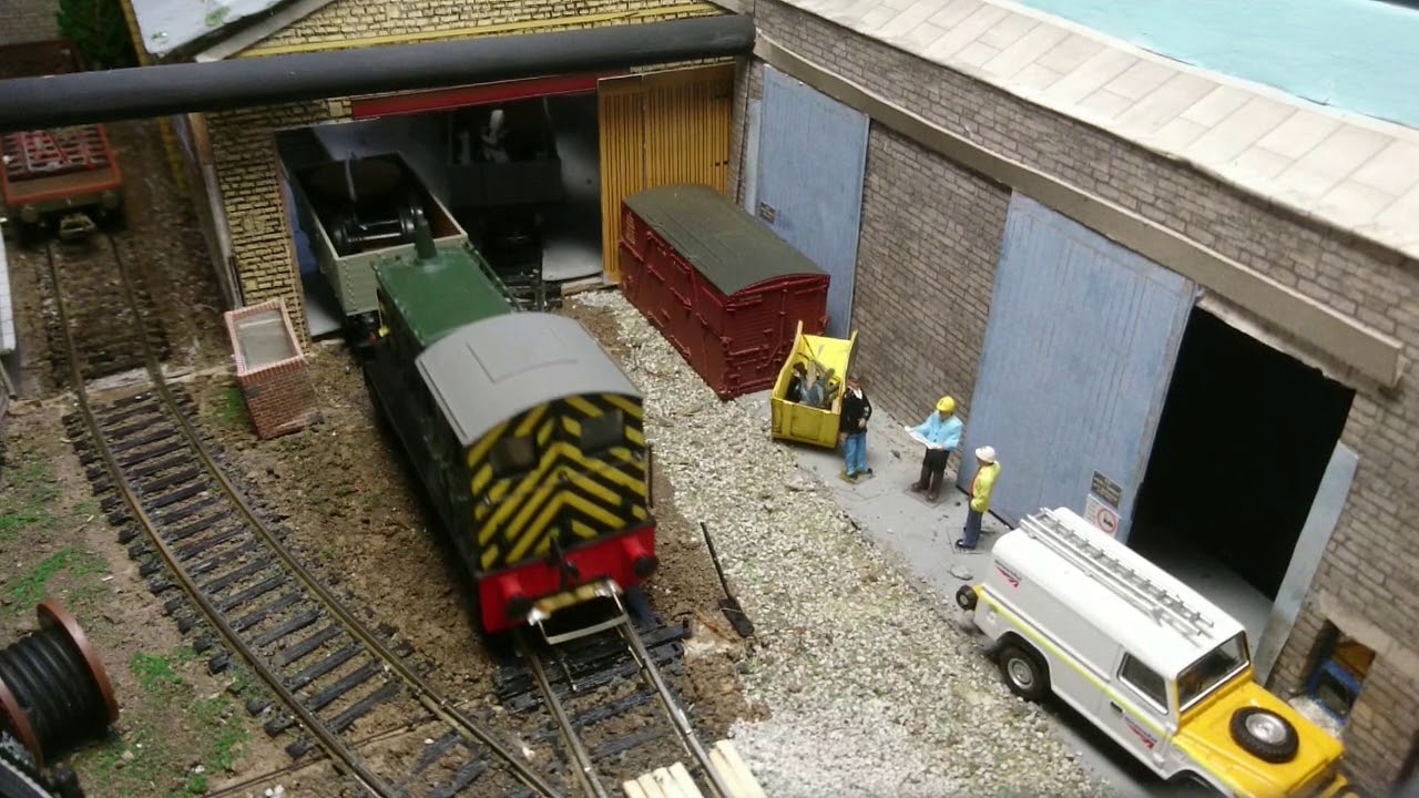 Shunting a Shoebox Model Railway