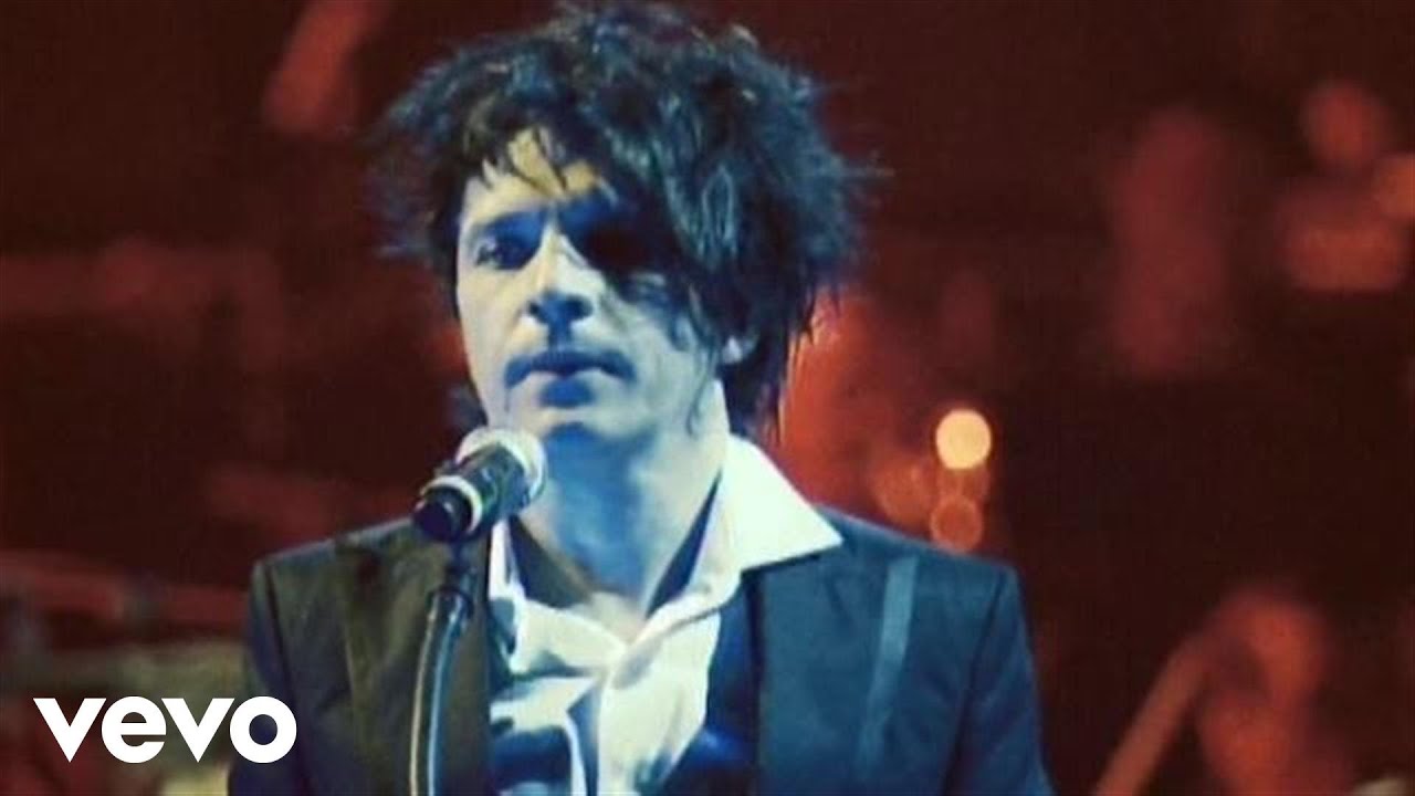 Indochine - J'ai demandé à la lune (Alice & June Tour à l'Opéra de Hanoï 2006)