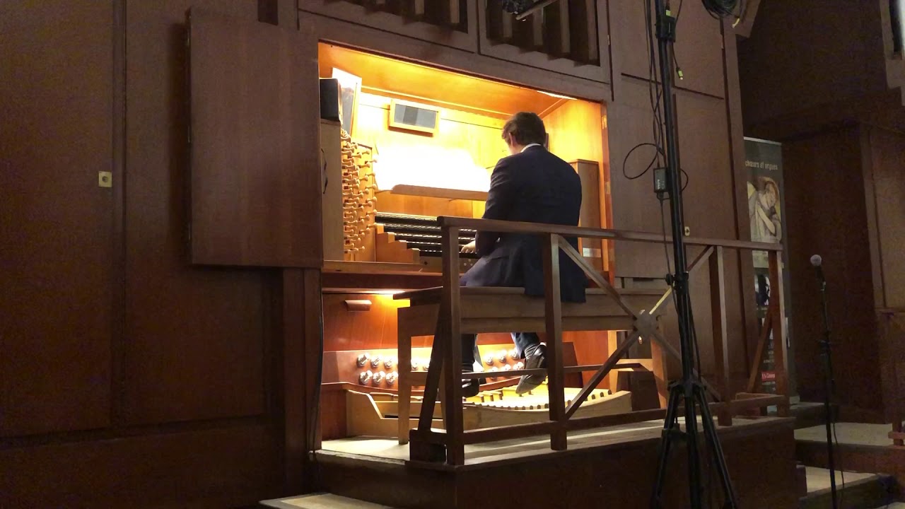 Organ playing. Saint Joseph's Oratory