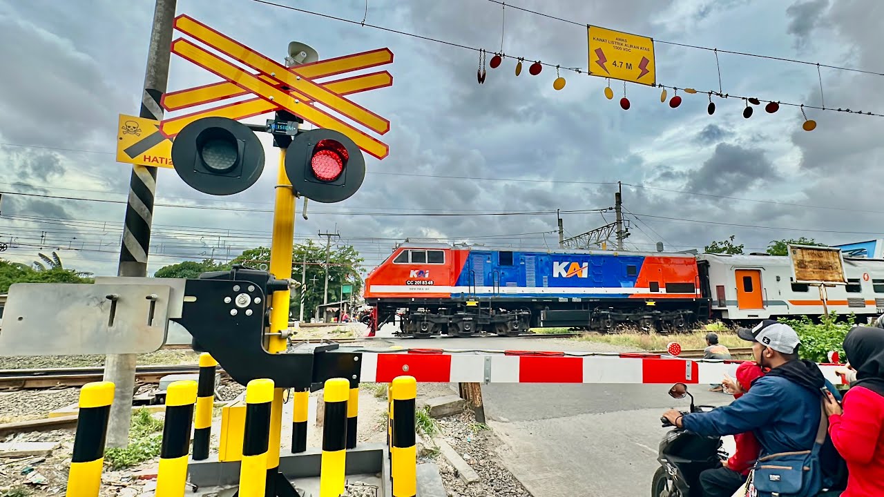 TERUNIK!, Perlintasan Kereta Api TERBARU Stasiun Cikarang Bekasi, Jawa Barat REVISITED