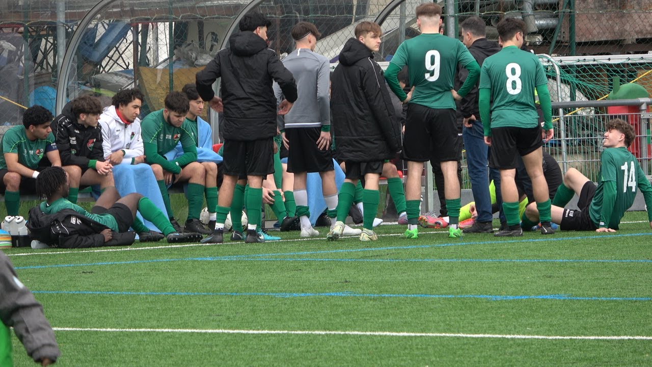 SR DONAUFELD U18 VS LAC  UNM&Ouml;GLICH.SPANNENDES SPIEL .K&ouml;pfe HOCH & WEITER MACHEN JUNGS .unentschieden