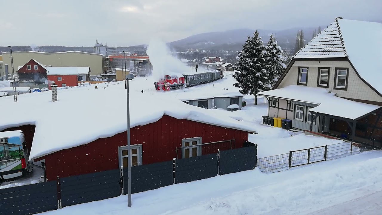 Schneefräse der Deutschen-Bahn AG im Winter 2021