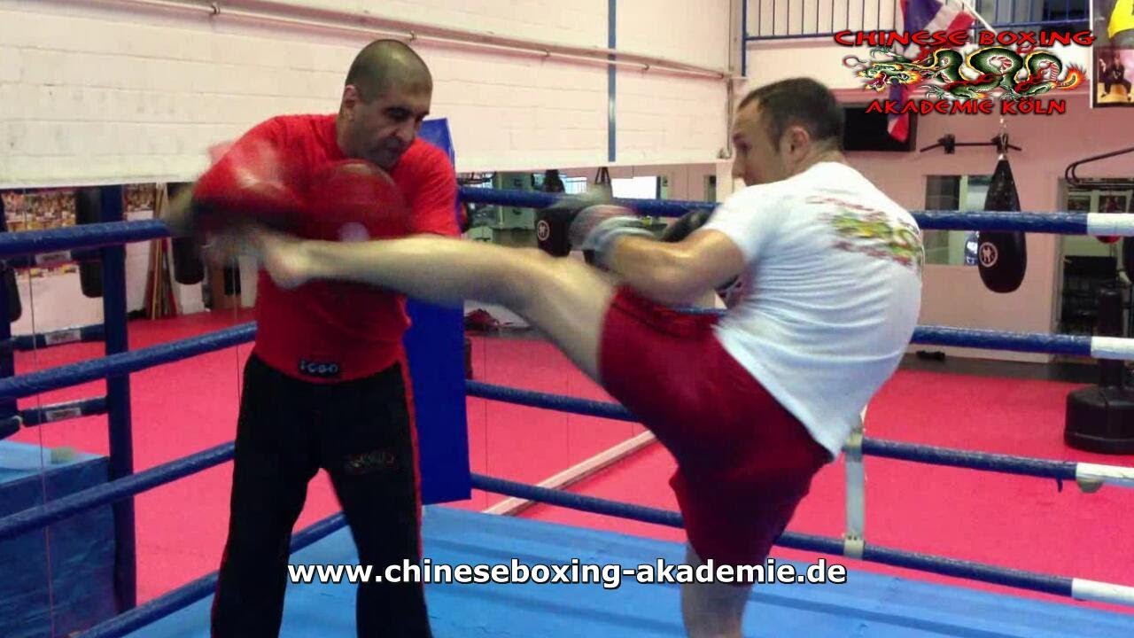 Chinese Boxing Akademie - Alex Schreiner & Sifu Nihat Atamtürk - Pratzentraining