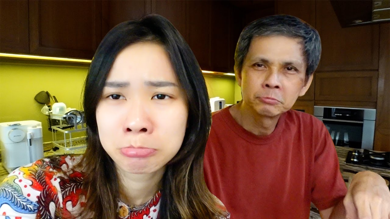 DITINGGAL MAMA :(