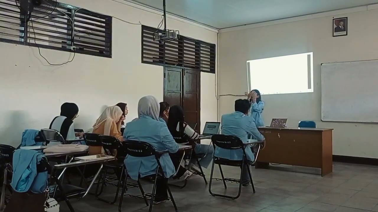 Micro Teaching ( Teaching Practice ) Fitriani Jaya (23291062) class B PBI 