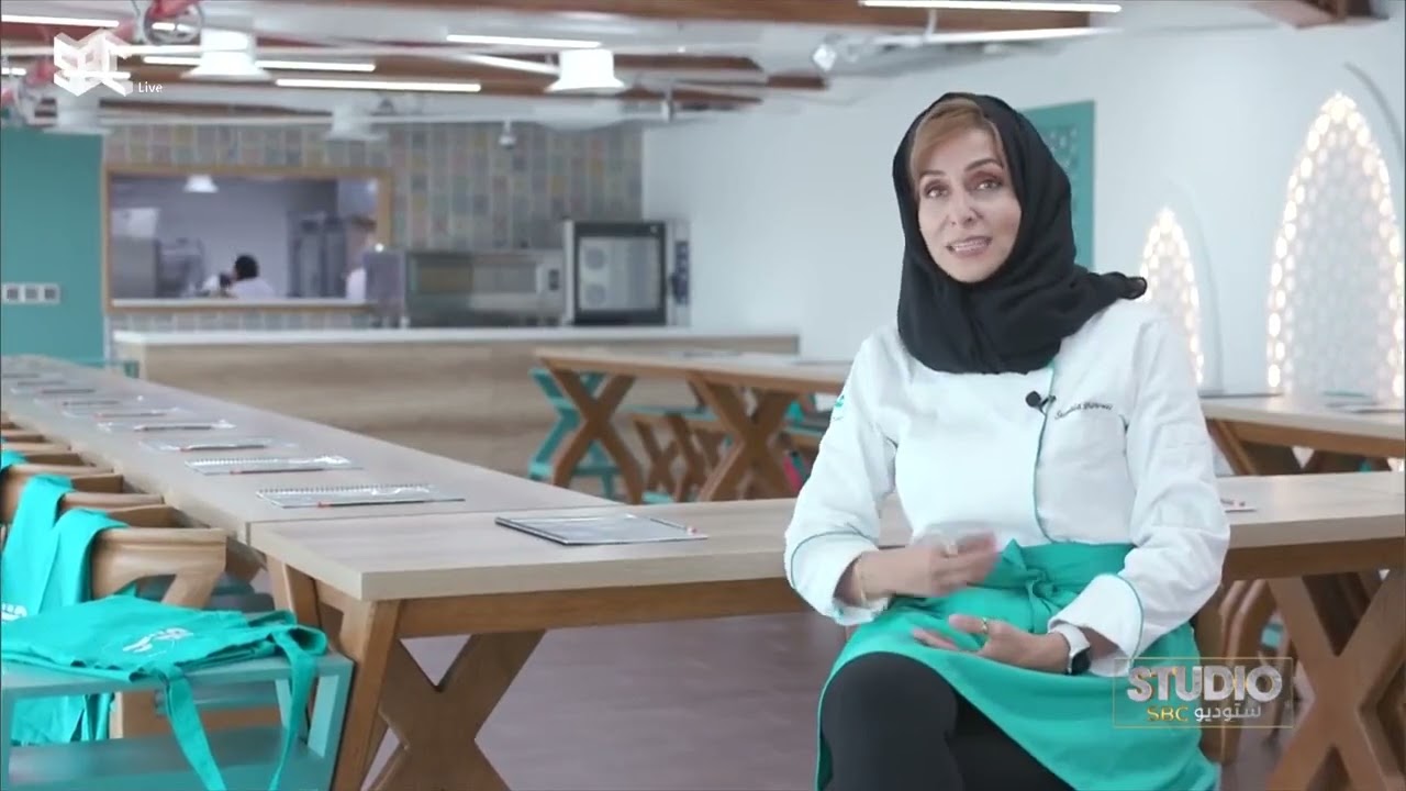 طاهية سعودية تأسس أول اكاديمية في مجال المعجنات بـ #جدة.