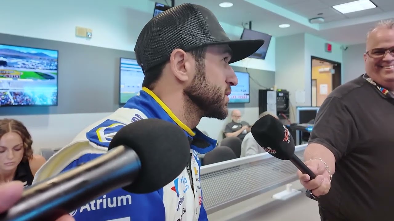 Эллиотт отреагировал на травму Алекса Боумана.