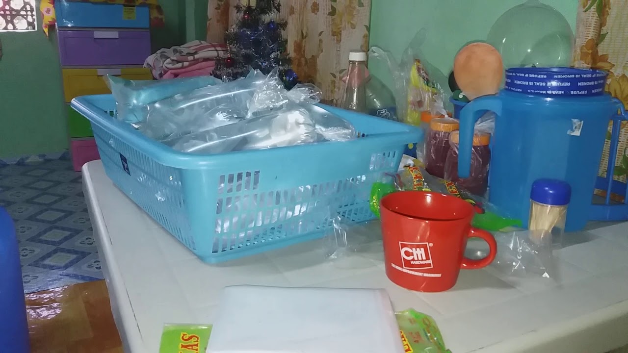 Bumili ng freezer para makagawa ng yelo pang negosyo.
