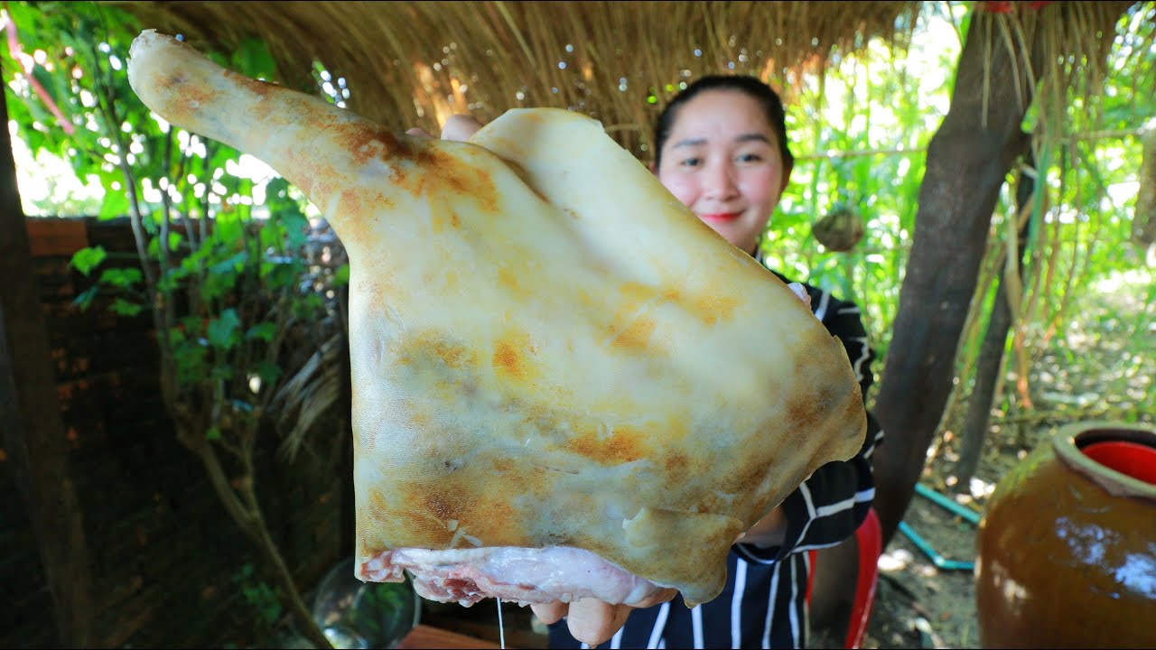 Cooking Yummy Goat Leg Soup - Cooking With Sros