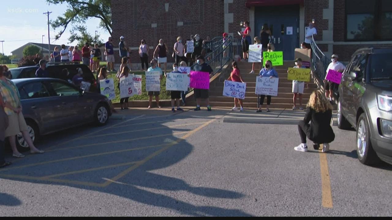 Parents protest Rockwood School District's reopening plan