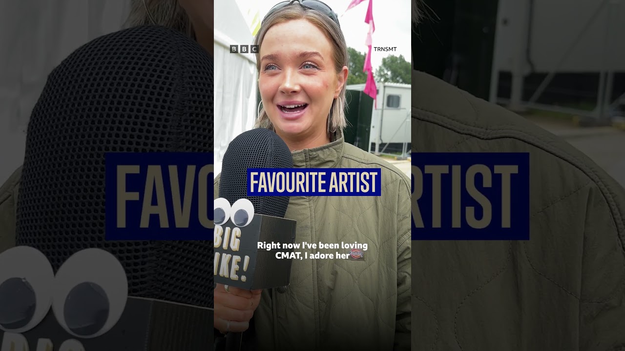 Anna from Dead Pony meets Big Mike! Watch #TRNSMT on #BBCiPlayer